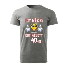 Így néz ki egy kiégett 40-es férfi póló